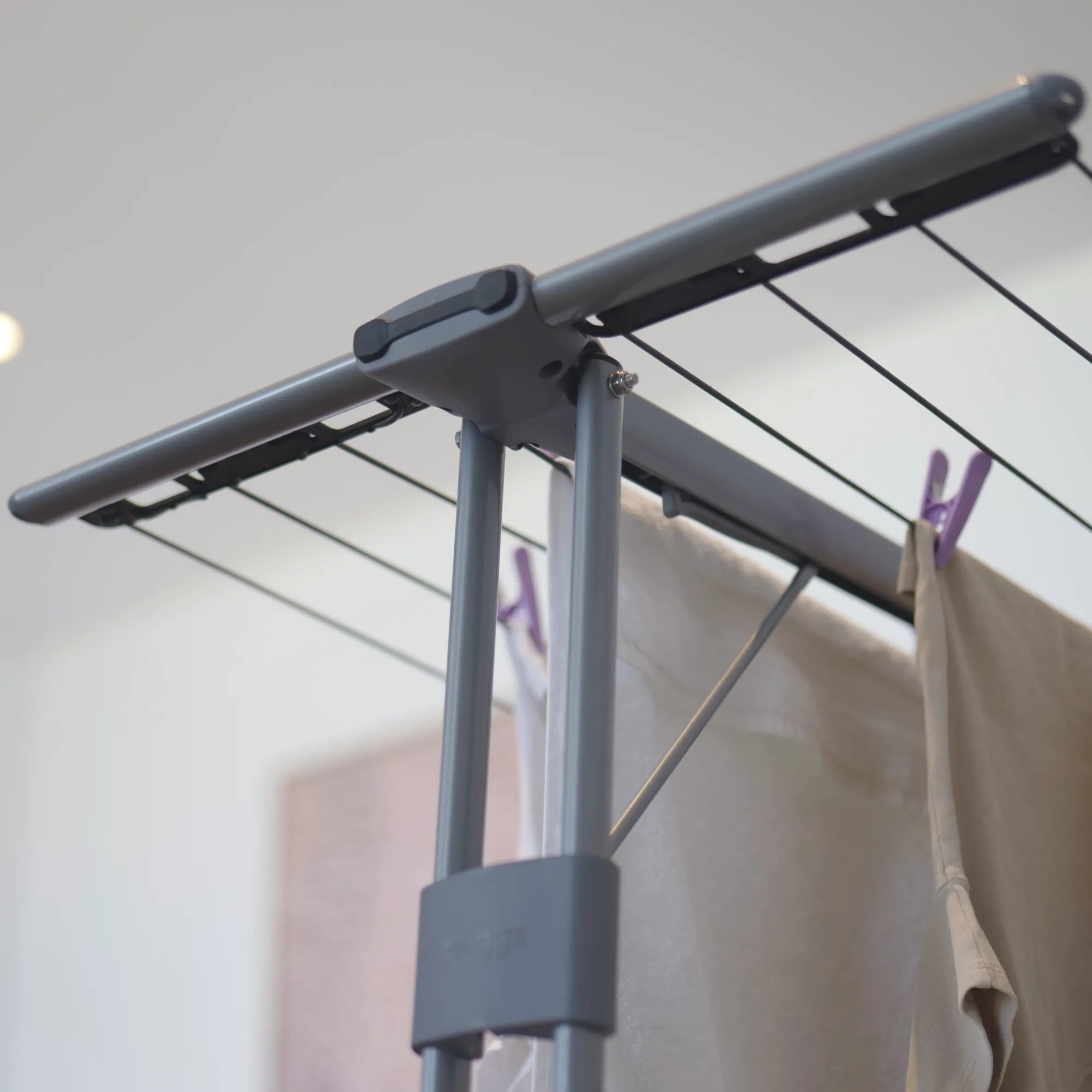 Deluxe Easy Handy Line® – Peggs