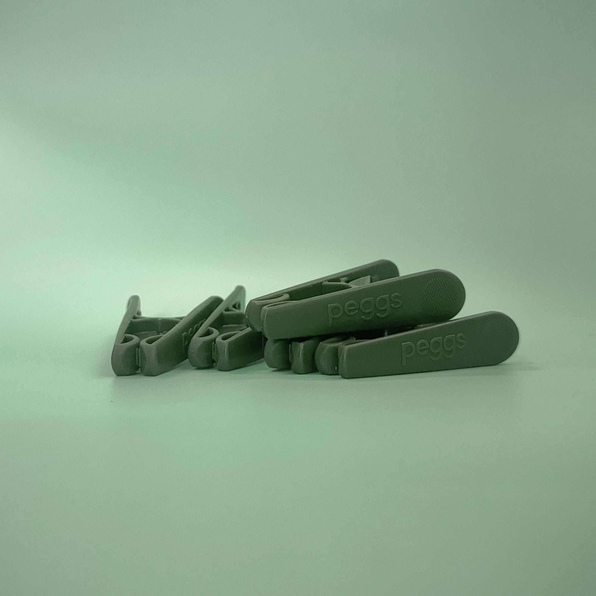 Premium Pegs